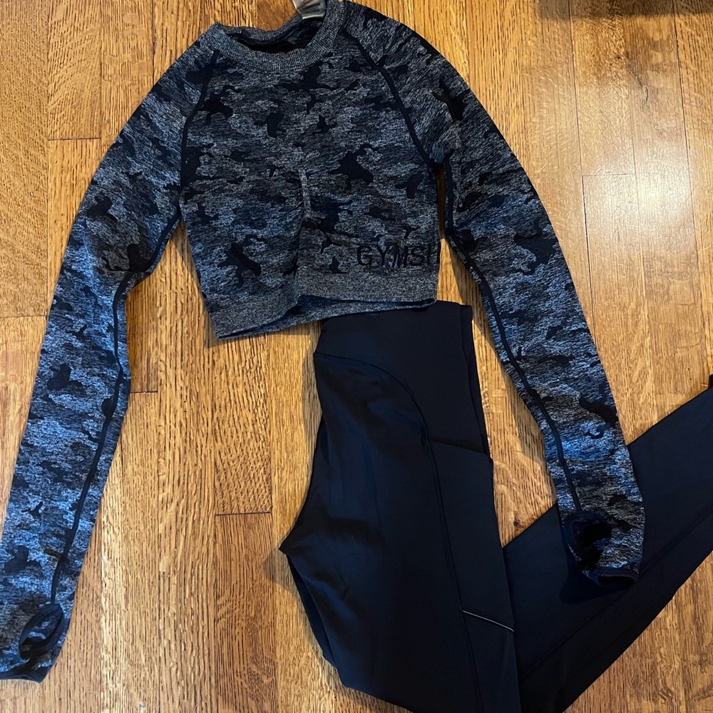 Gym shark long-sleeve camp Top & Lululemon Leggings